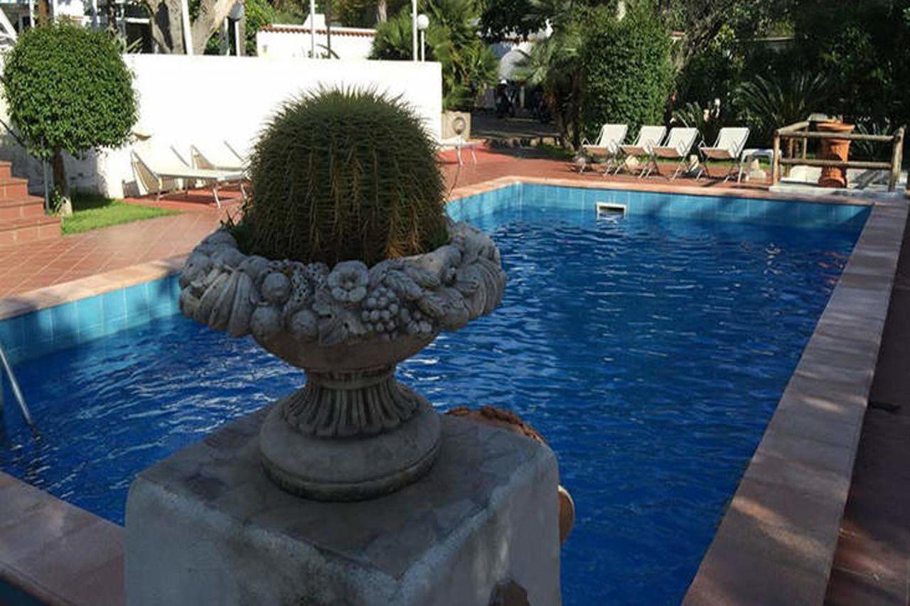 Hotel Villa Al Parco Forio  Bagian luar foto