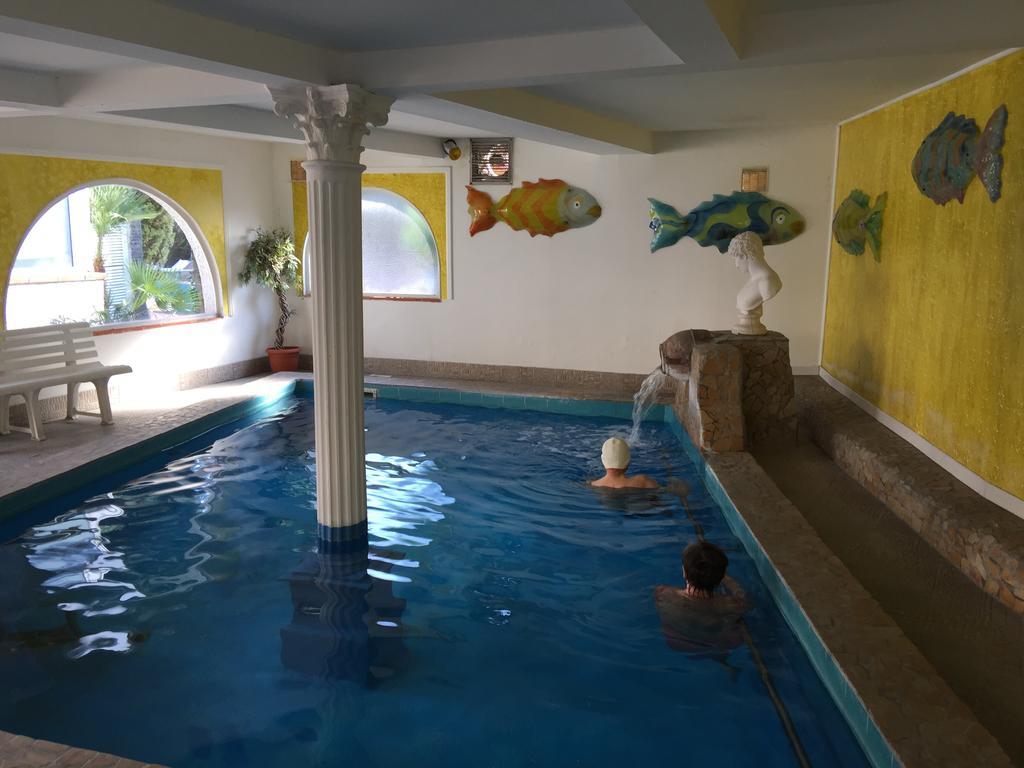 Hotel Villa Al Parco Forio  Bagian luar foto