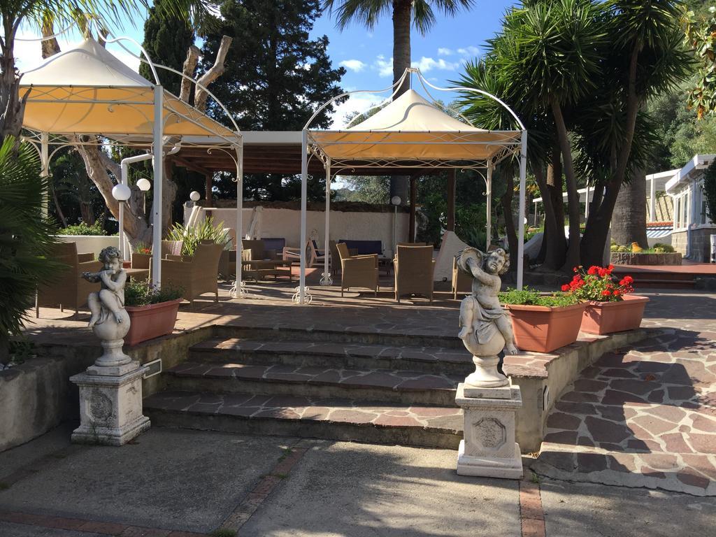 Hotel Villa Al Parco Forio  Bagian luar foto