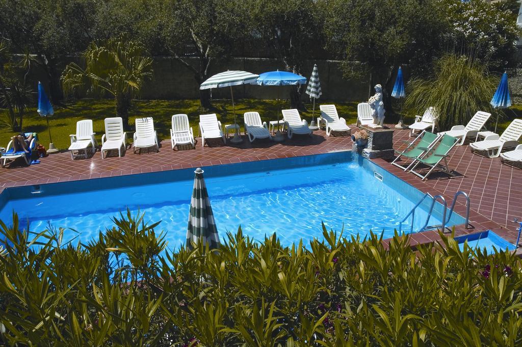Hotel Villa Al Parco Forio  Bagian luar foto